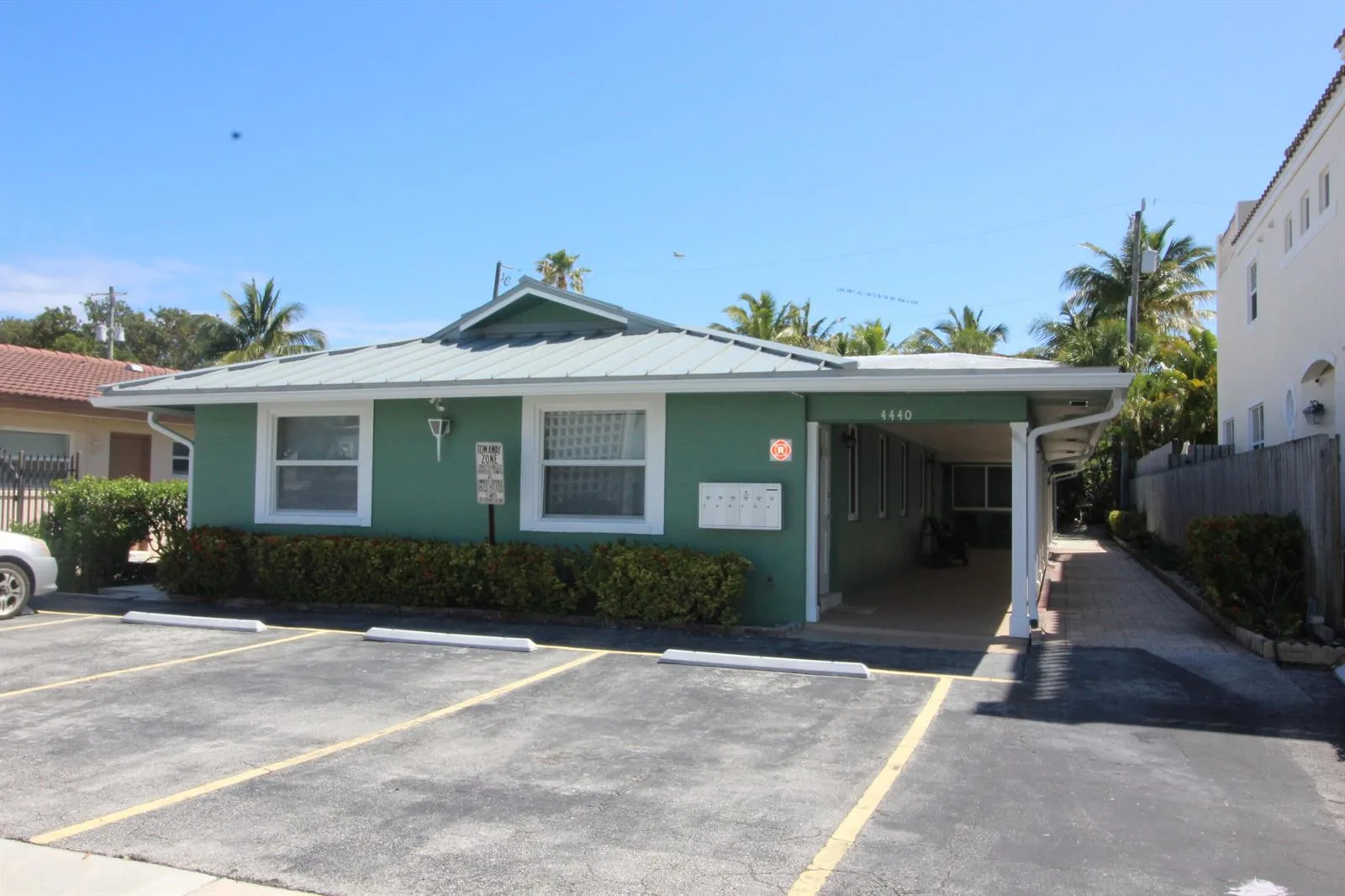 4440 Bougainvilla Drive # 4b, Lauderdale By The Sea, FL 33308