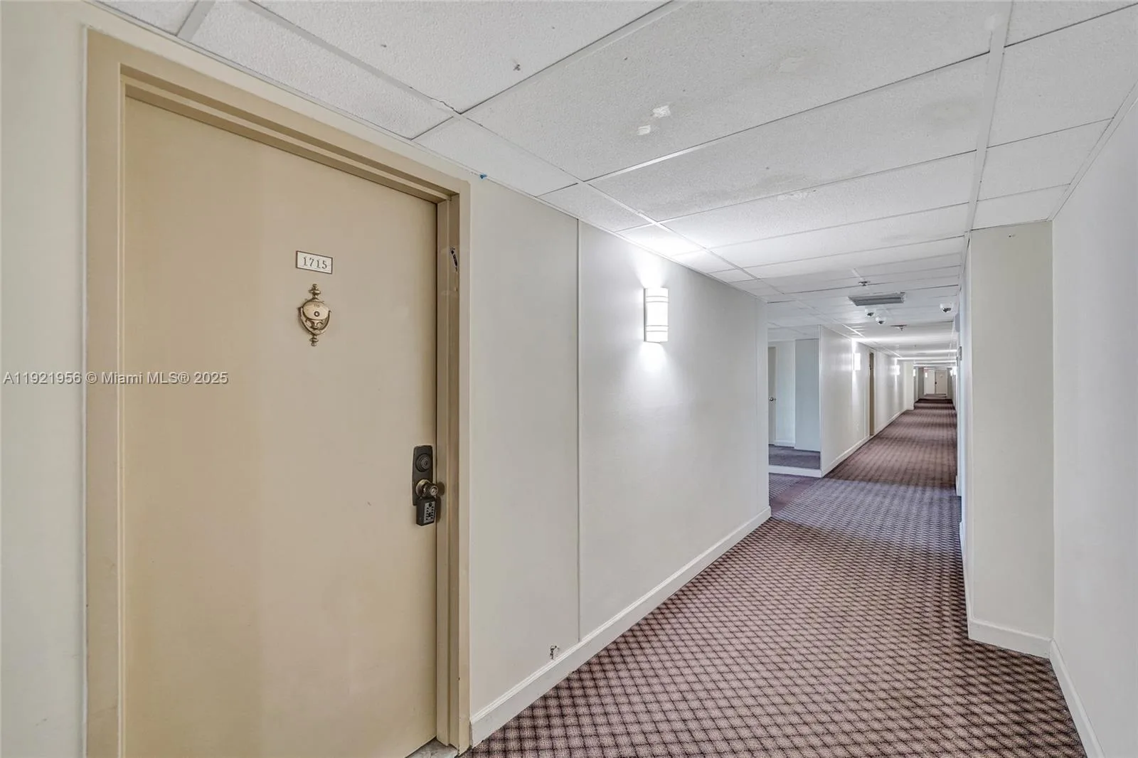 210 174th St # 1715, Sunny Isles Beach, FL 33160 photo 5