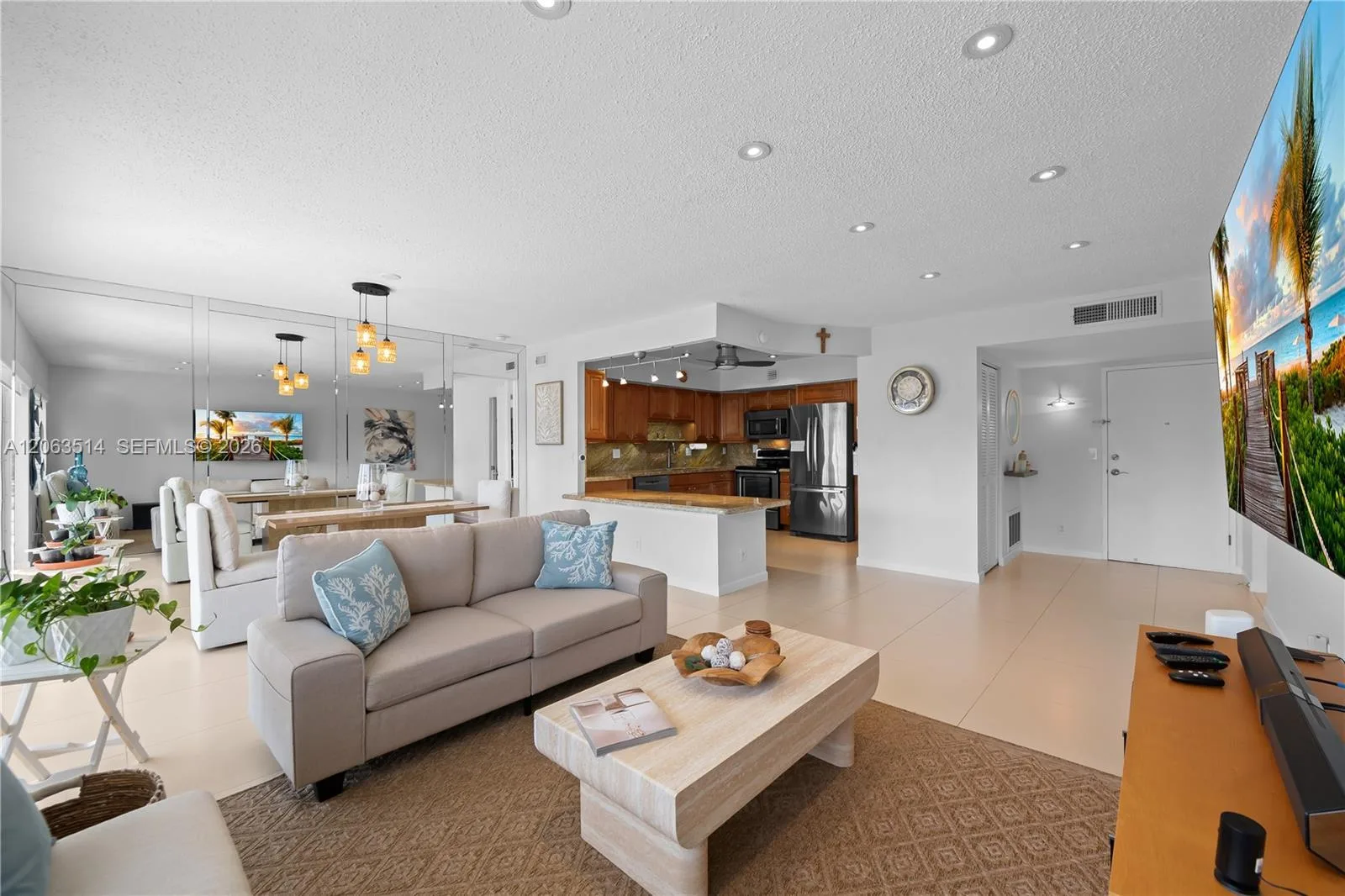 400 Diplomat Pkwy # 704, Hallandale Beach, FL 33009 — zdjęcie 3
