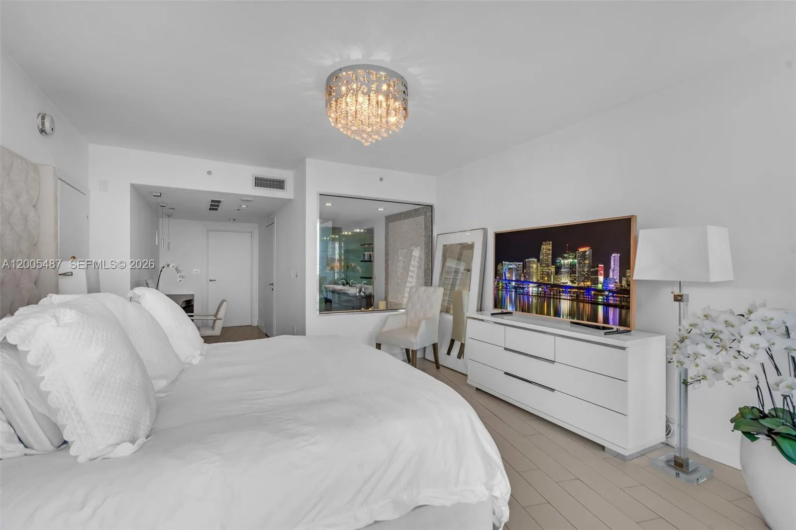200 Biscayne Boulevard Way # 3407, Miami, FL 33131 photo 7