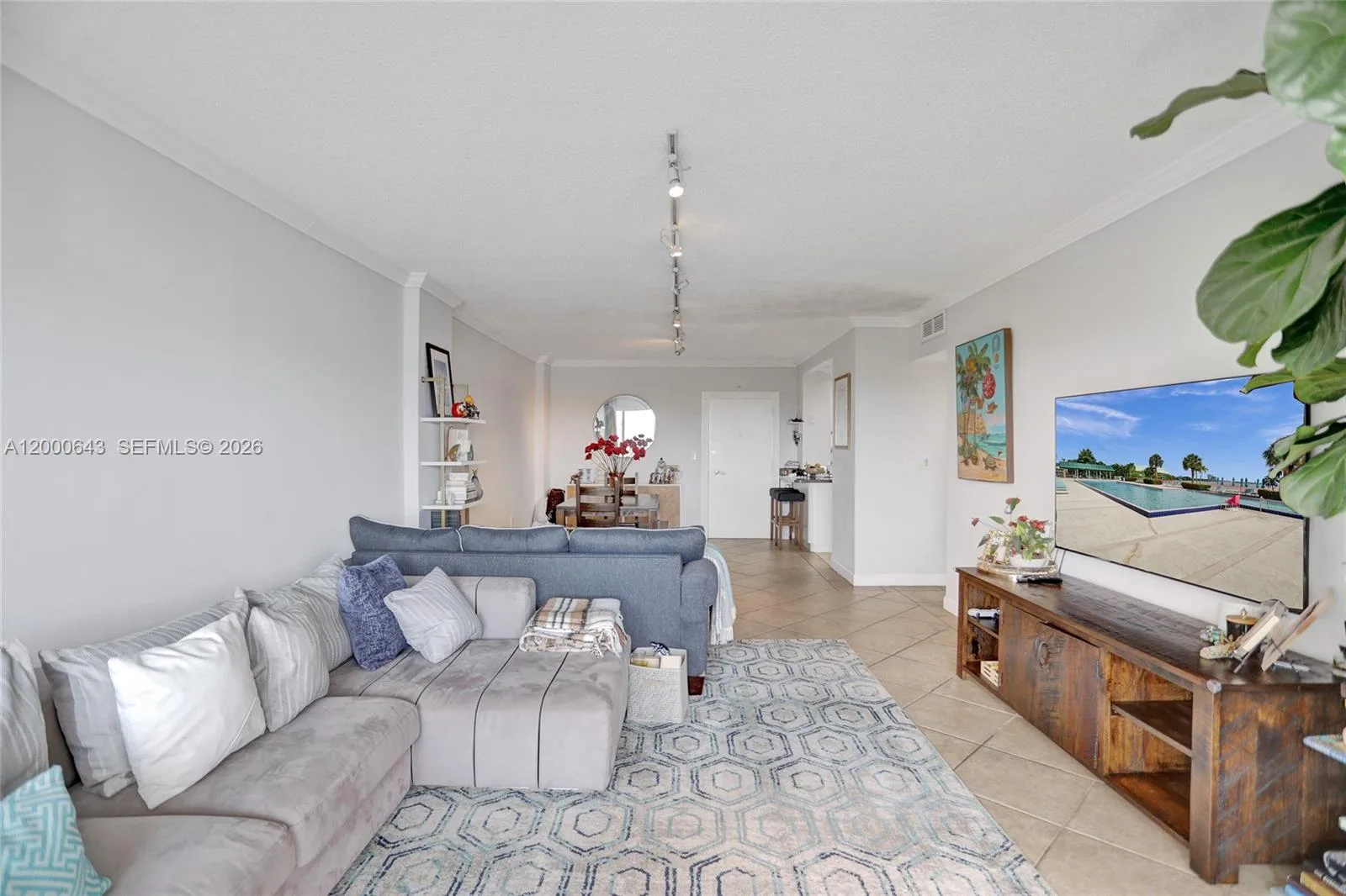 300 Bayview Dr # PH10, Sunny Isles Beach, FL 33160 photo 5