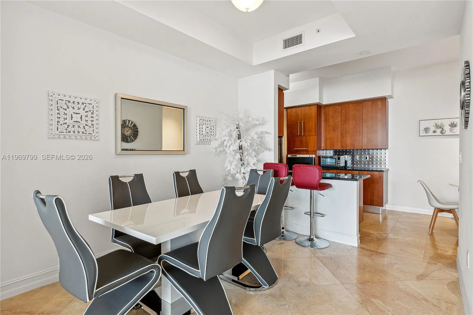 18101 Collins Ave # 704, Sunny Isles Beach, FL 33160 photo 9