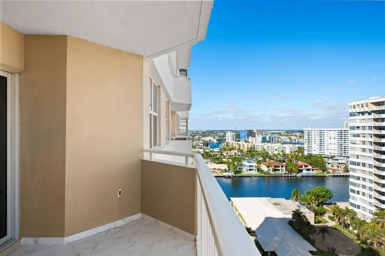 1985 S Ocean Drive # 16b, Hallandale Beach, FL 33009 photo 2