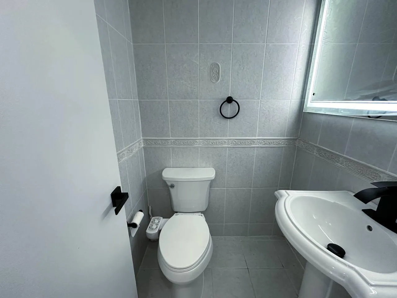 1985 S Ocean Drive # 16b, Hallandale Beach, FL 33009 photo 9