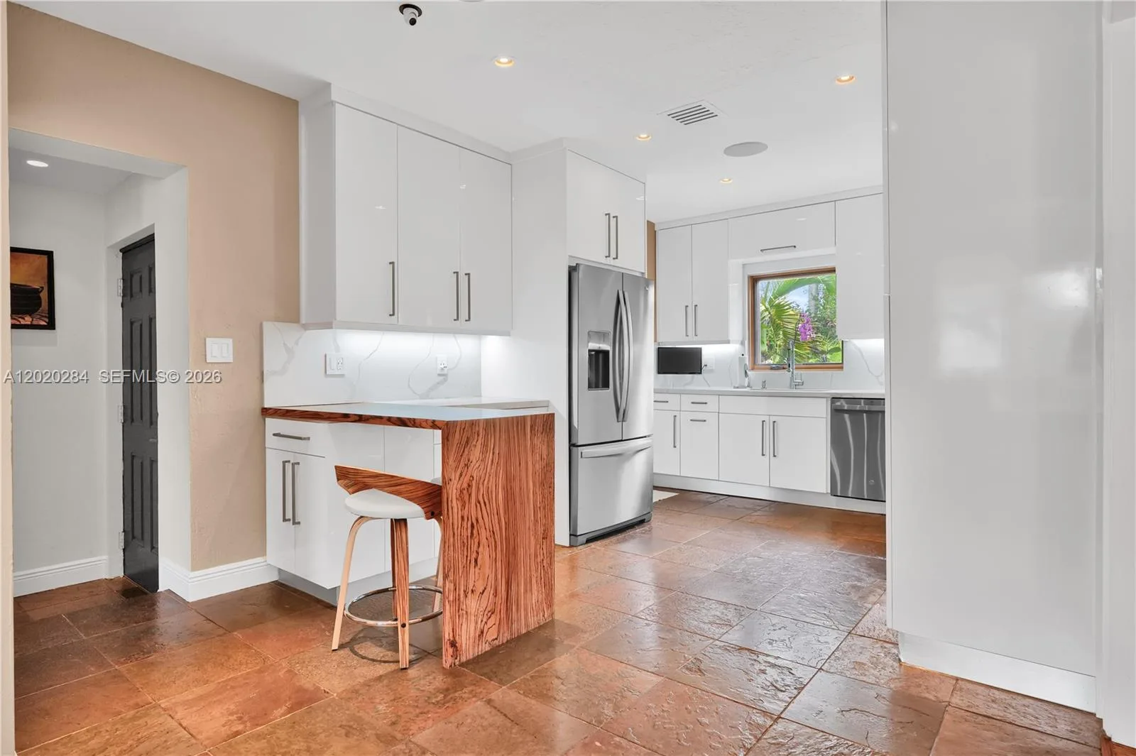 6291 SW 50th St, Miami, FL 33155 photo 3