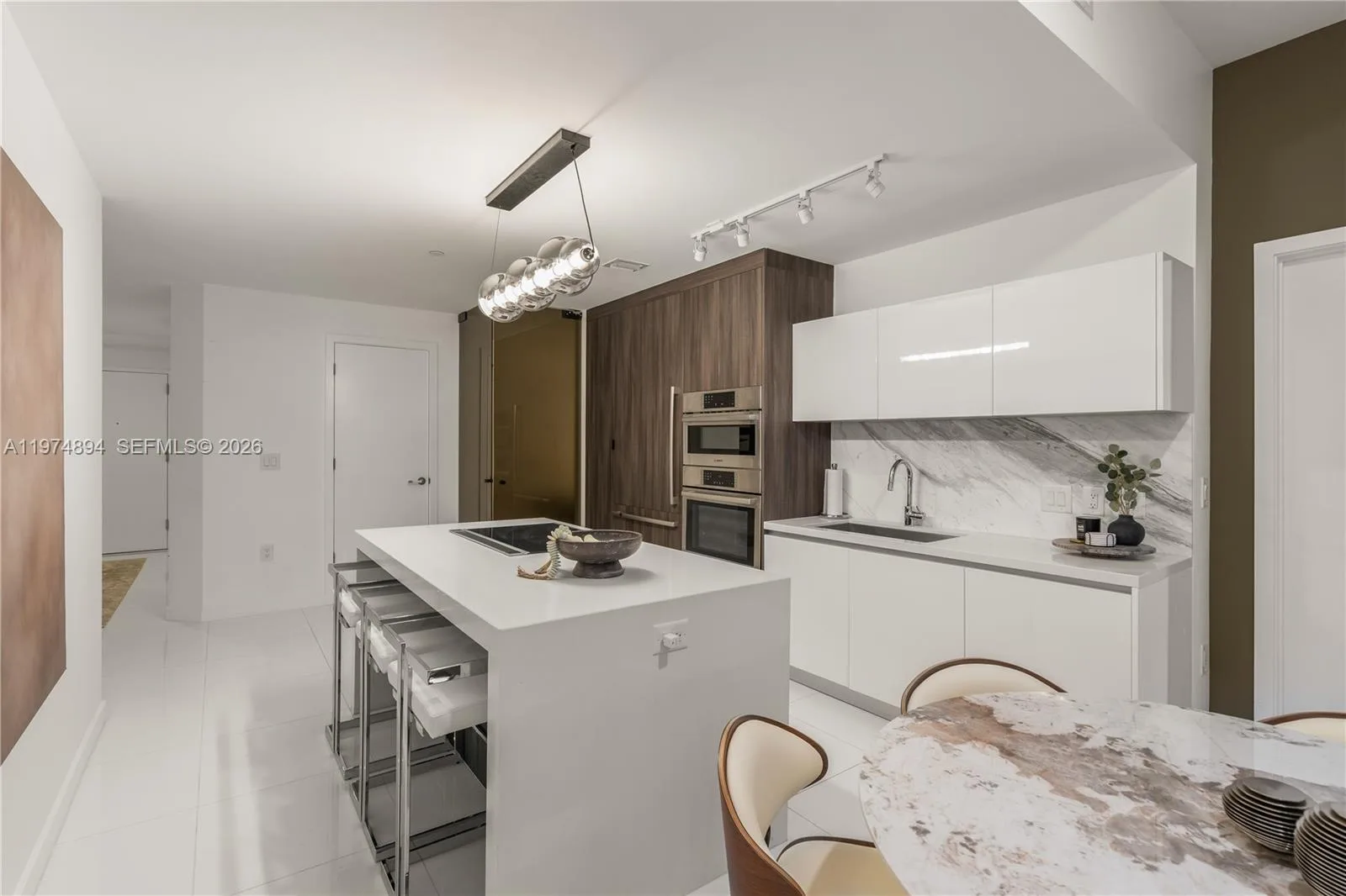 851 NE 1st Ave # 4207, Miami, FL 33132 photo 9