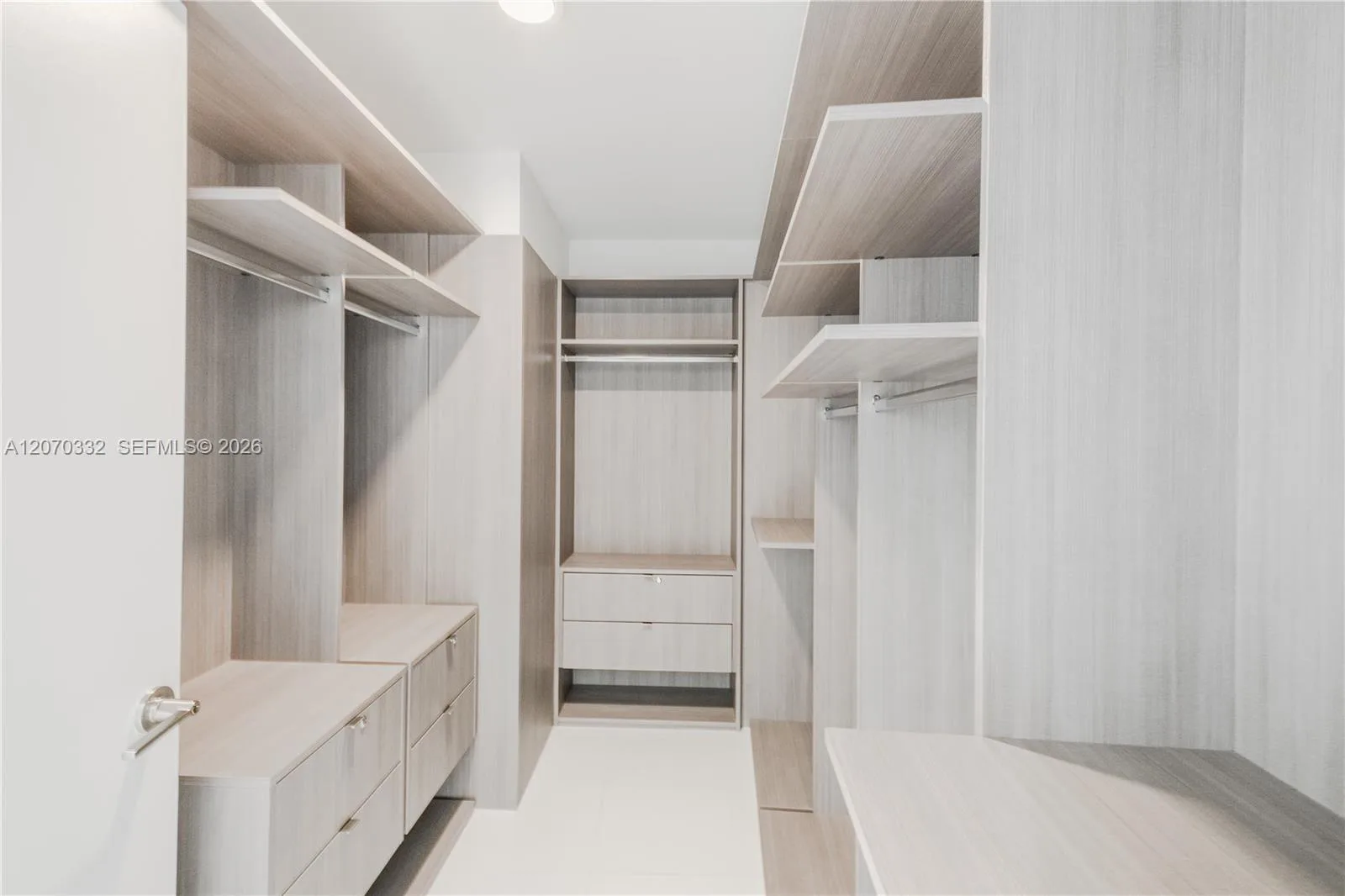 851 NE 1st Ave # 3911, Miami, FL 33132 photo 11