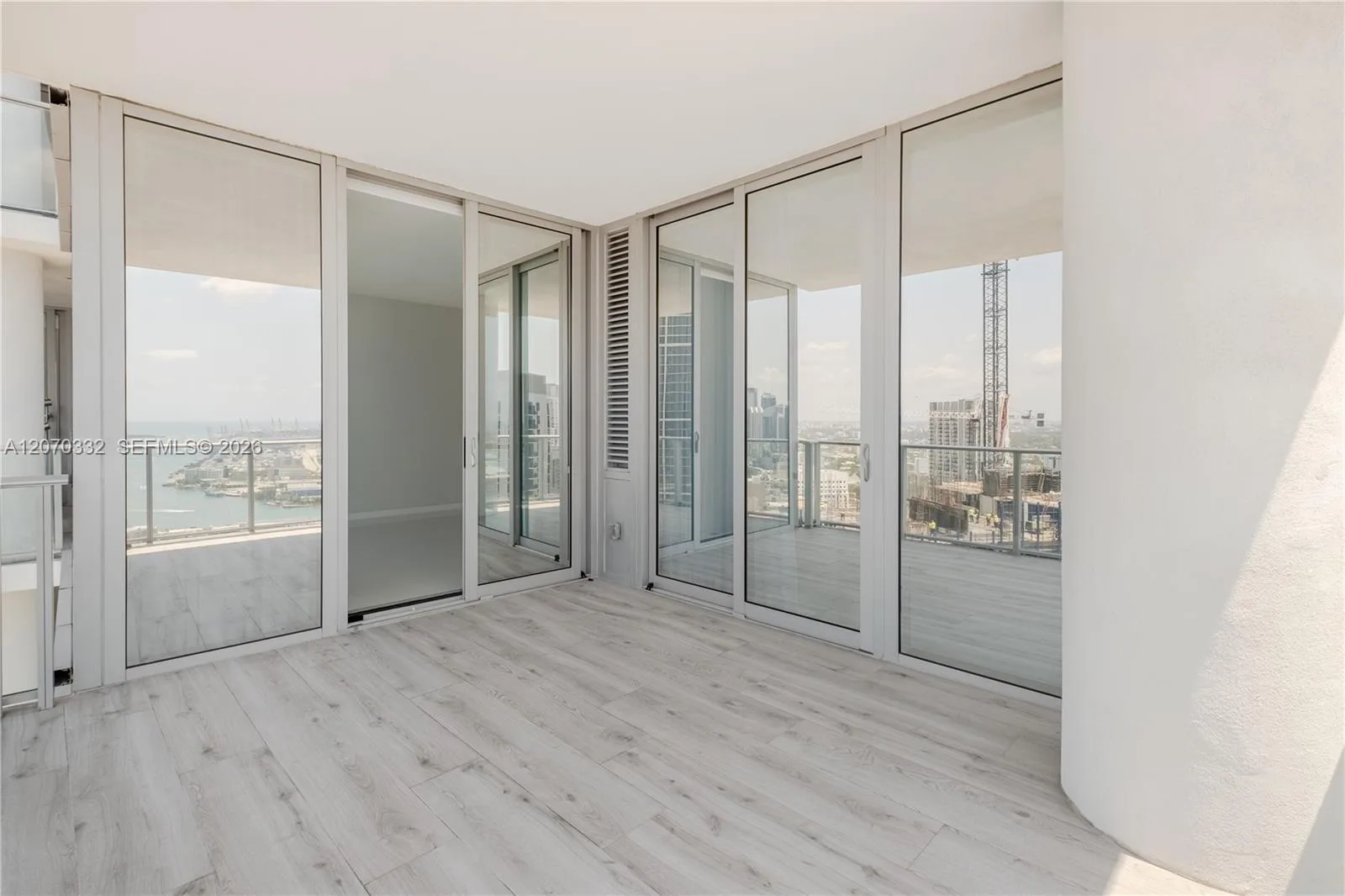 851 NE 1st Ave # 3911, Miami, FL 33132 photo 13