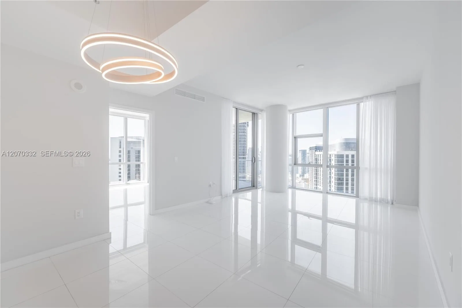 851 NE 1st Ave # 3911, Miami, FL 33132 photo 5