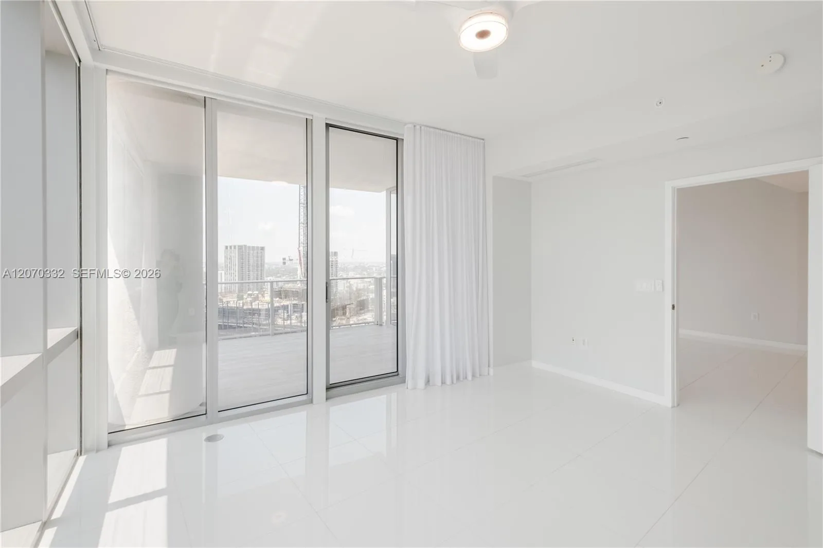 851 NE 1st Ave # 3911, Miami, FL 33132 photo 7