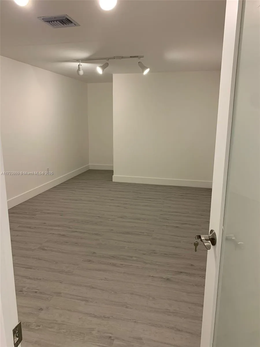 638 NW 62nd St, Miami, FL 33150 photo 3