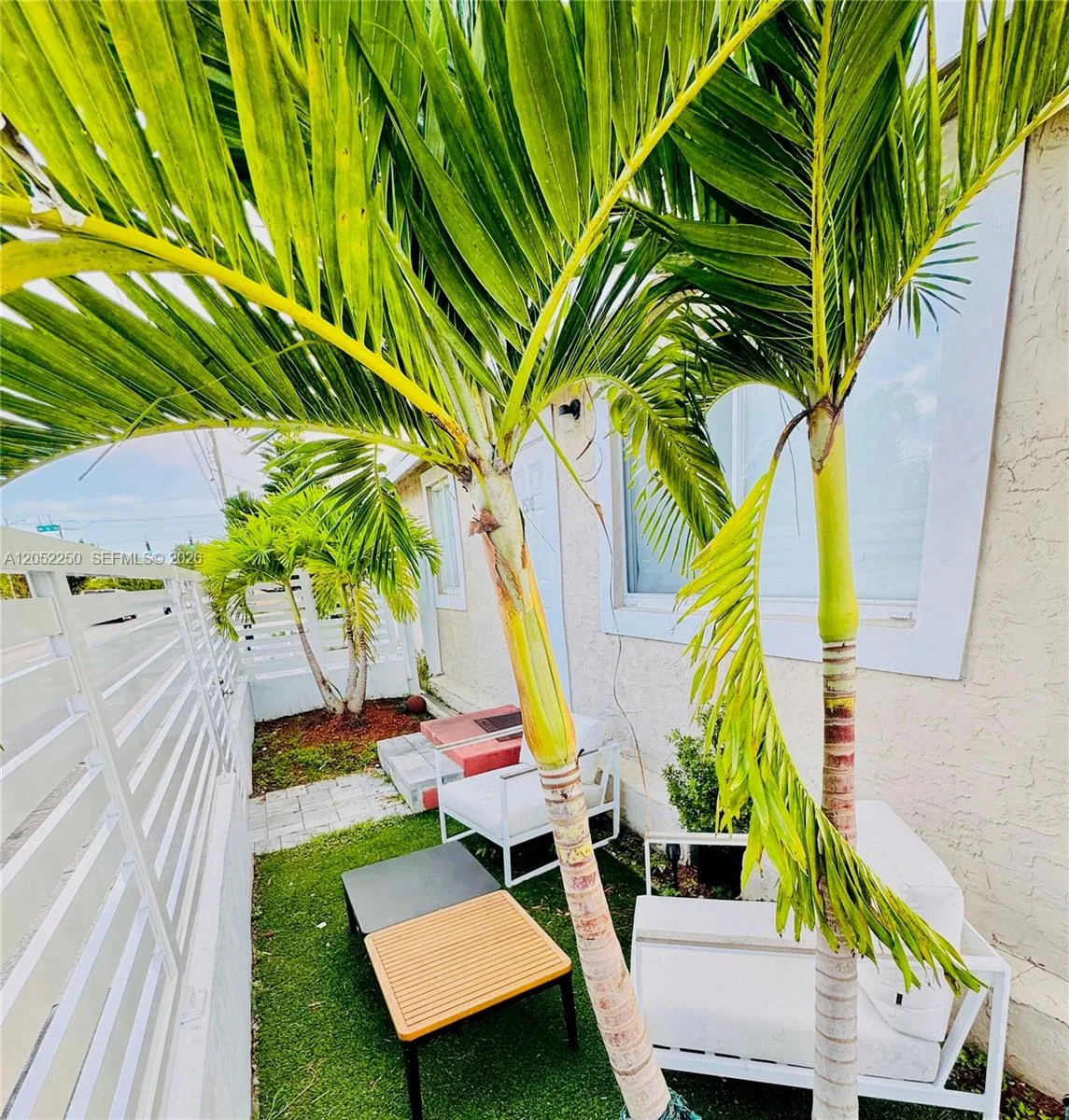 1520 SW 22nd Ave, Miami, FL 33145 photo 2