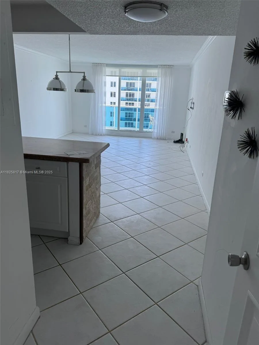 2301 Collins Ave # 1418, Miami Beach, FL 33139 photo 4