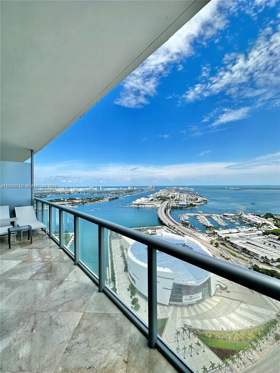 888 SE Biscayne Blvd # 4803, Miami, FL 33132