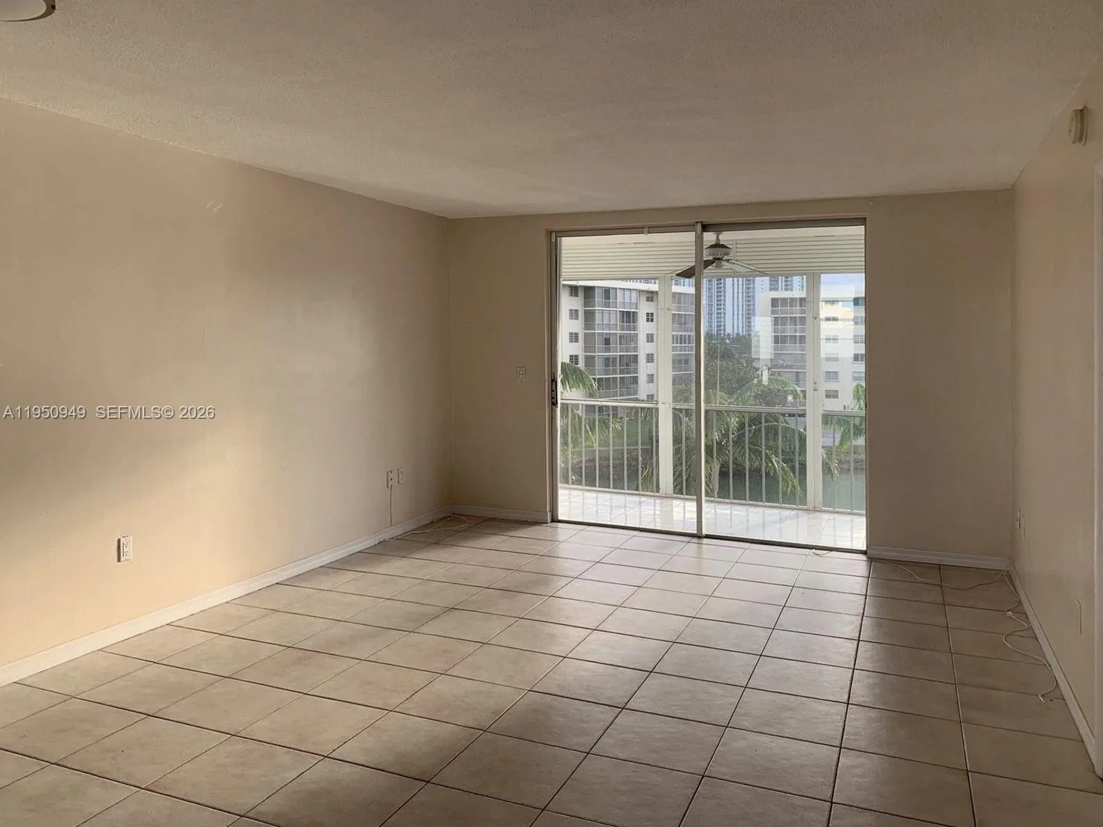 2855 Leonard Dr # H404, Aventura, FL 33160 photo 2