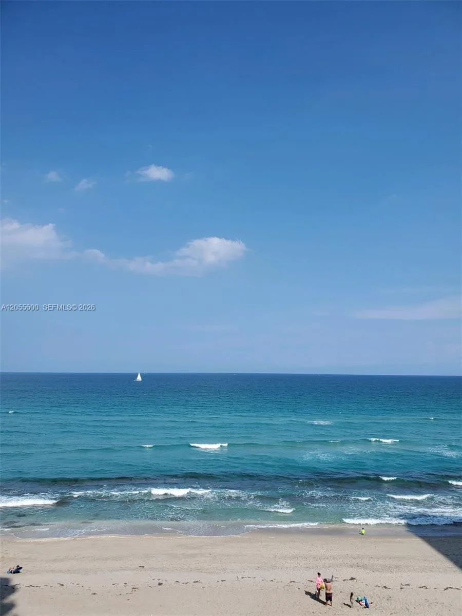 5460 N Ocean Dr # 4B, Singer Island, FL 33404