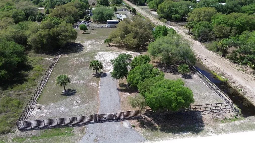 180 N Datil Street, Clewiston, FL 33440 photo 5