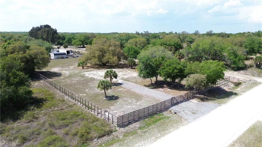 180 N Datil Street, Clewiston, FL 33440 photo 9