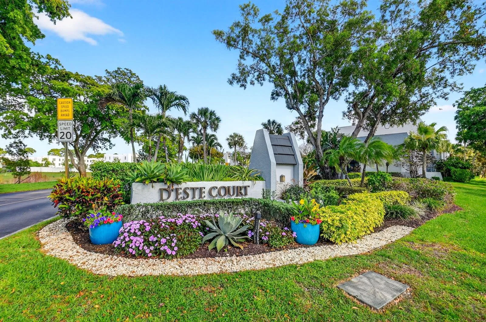 4290 Deste Court # 303, Lake Worth, FL 33467