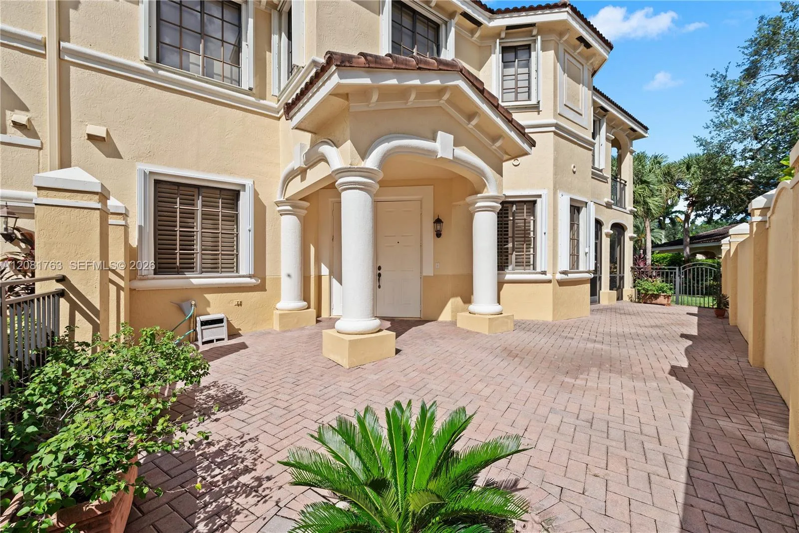 1634 Passion Vine Cir # 31-2, Weston, FL 33326
