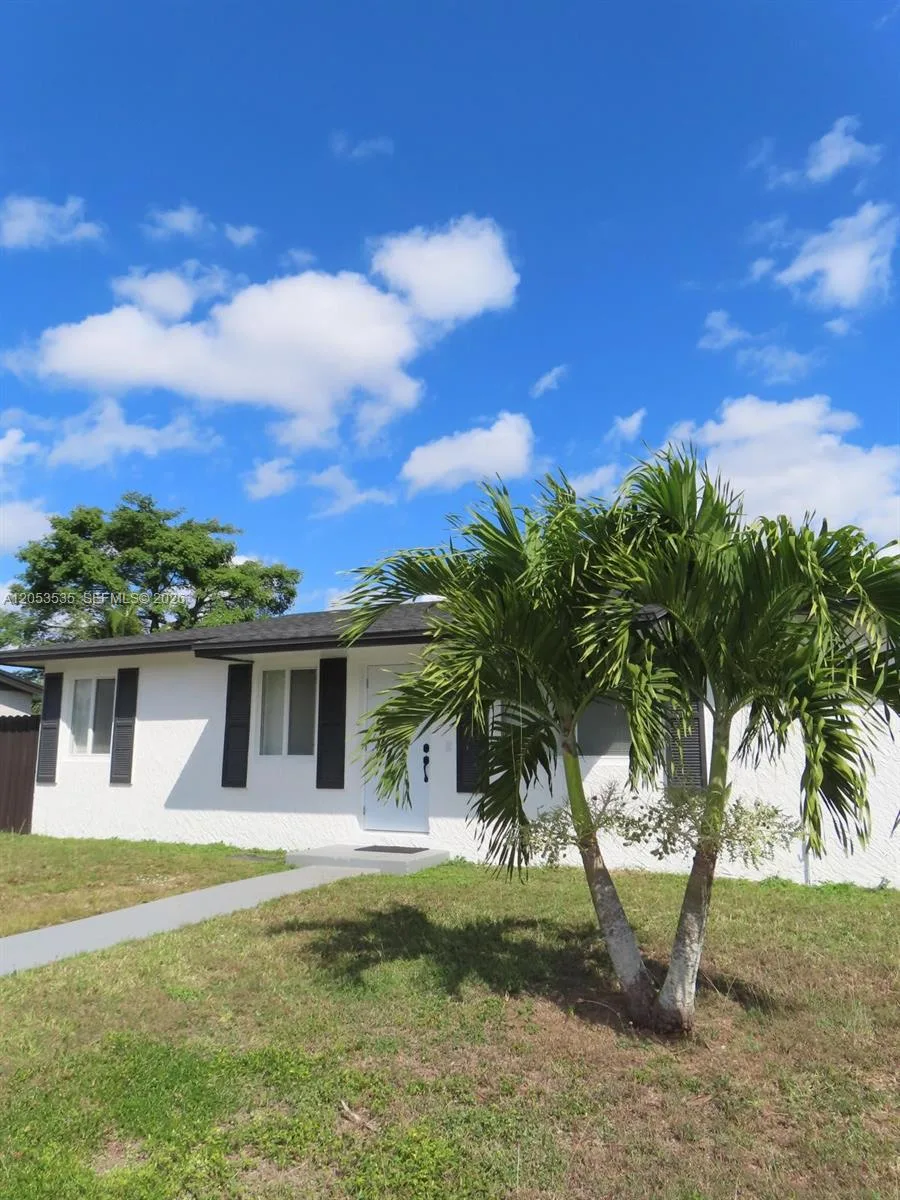 95 SW 17th Ter, Homestead, FL 33030