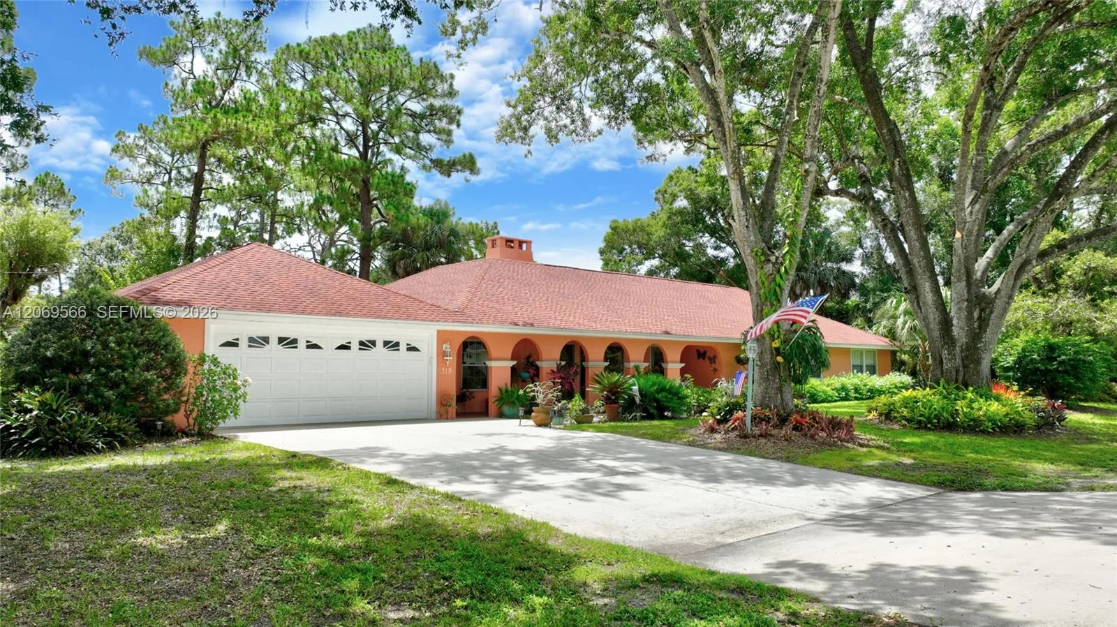 318 Fifth Ave, Lehigh Acres, FL 33936