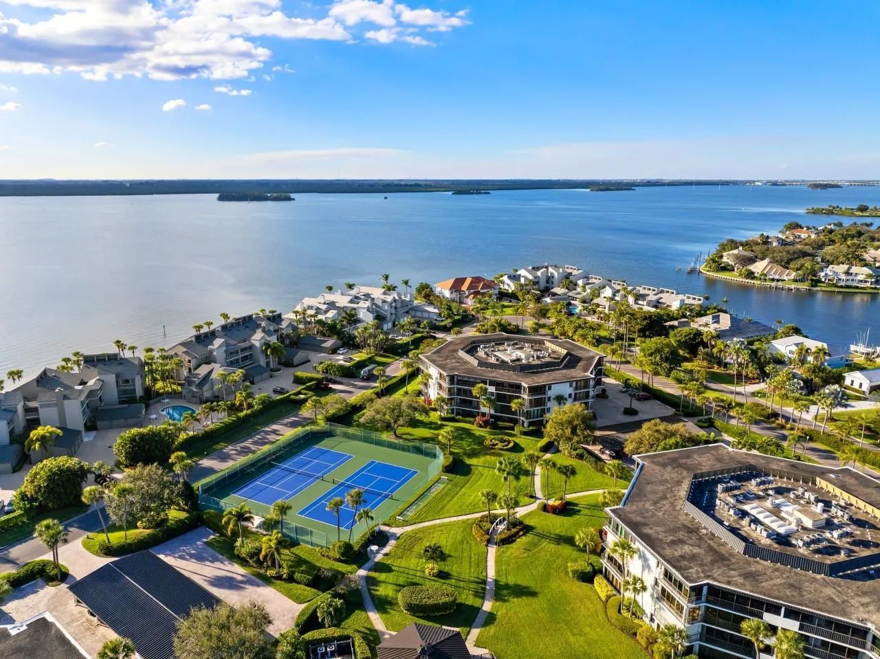 1815 Mooringline Drive # 2e, Vero Beach, FL 32963