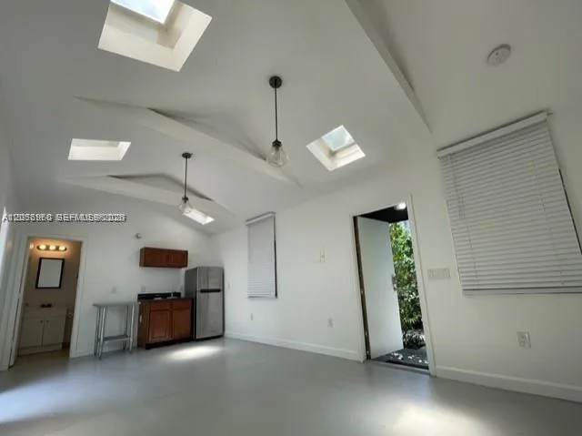118 NW 24th St, Miami, FL 33127 photo 4