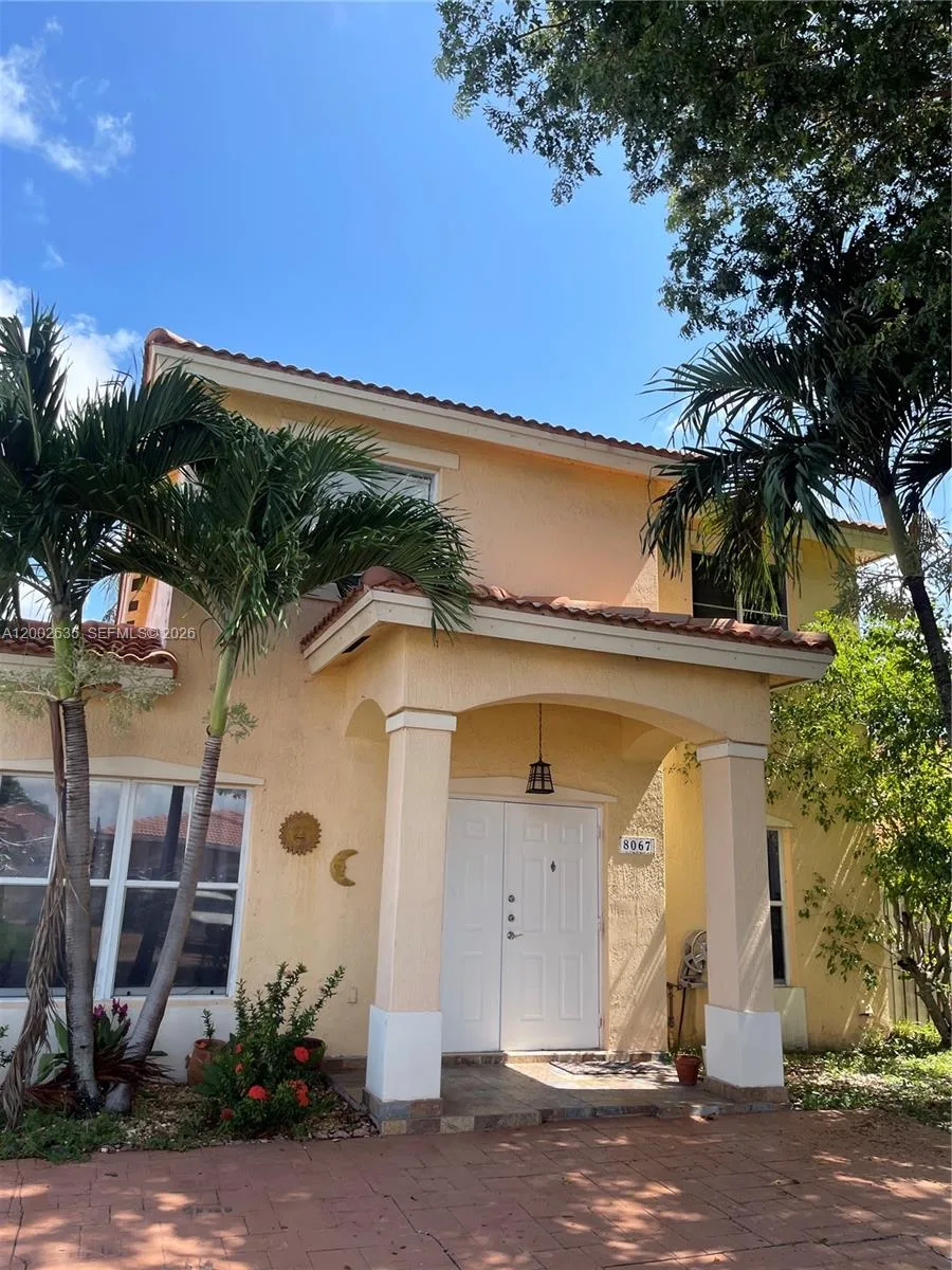 8067 NW 199th Ter, Hialeah, FL 33015 photo 2