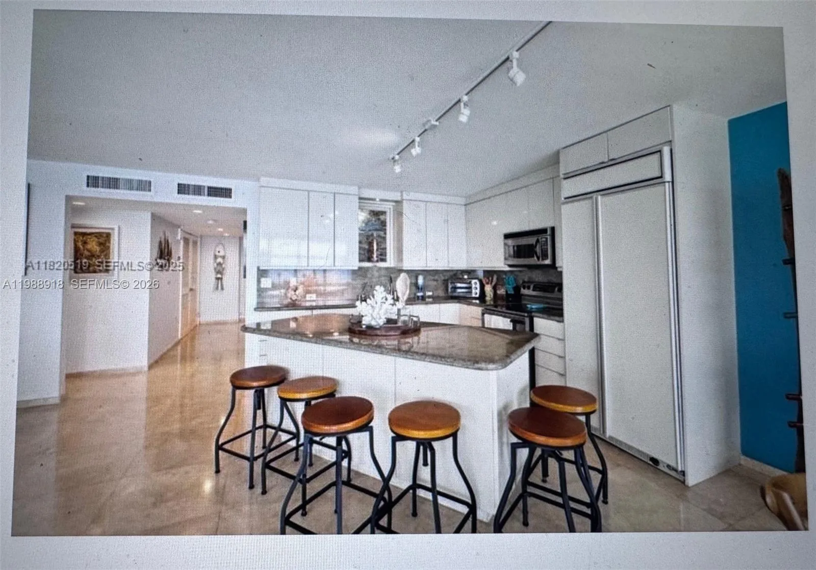 6423 Collins Ave # 1605, Miami Beach, FL 33141 photo 3