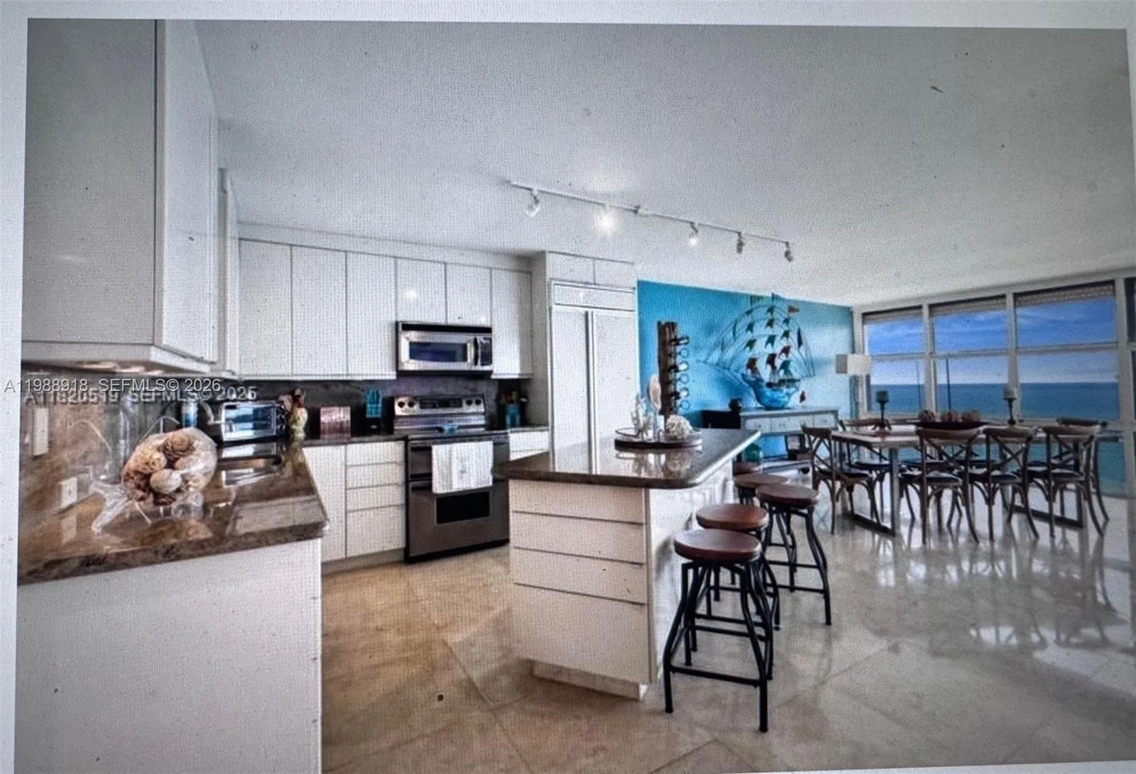 6423 Collins Ave # 1605, Miami Beach, FL 33141 photo 5