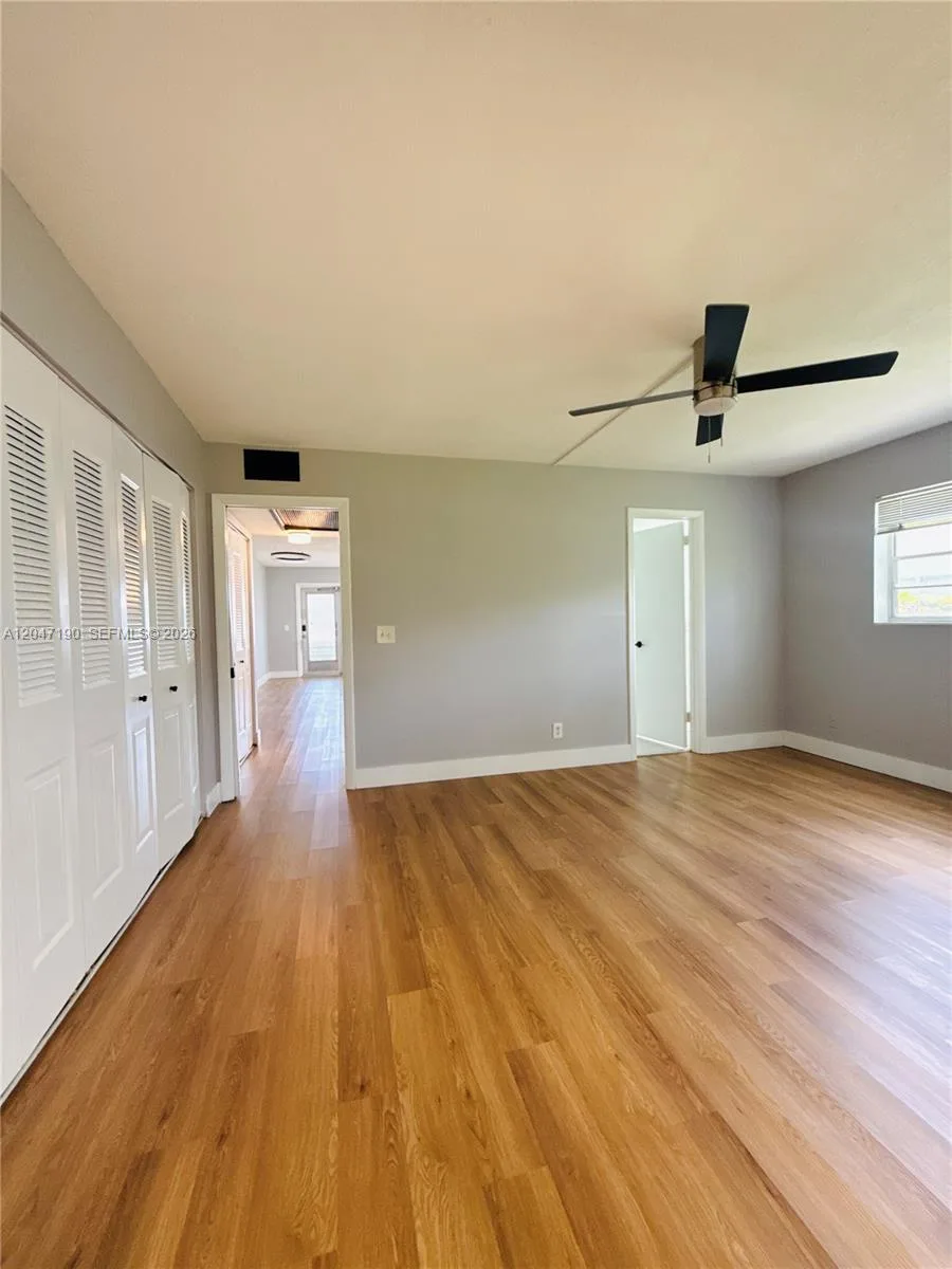 21 Windsor B # b, West Palm Beach, FL 33417 photo 13