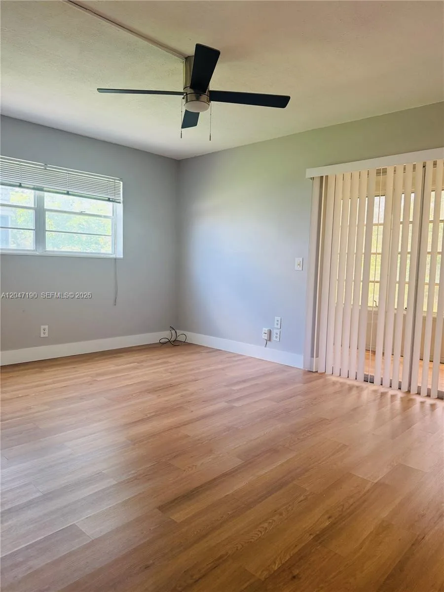 21 Windsor B # b, West Palm Beach, FL 33417 photo 7