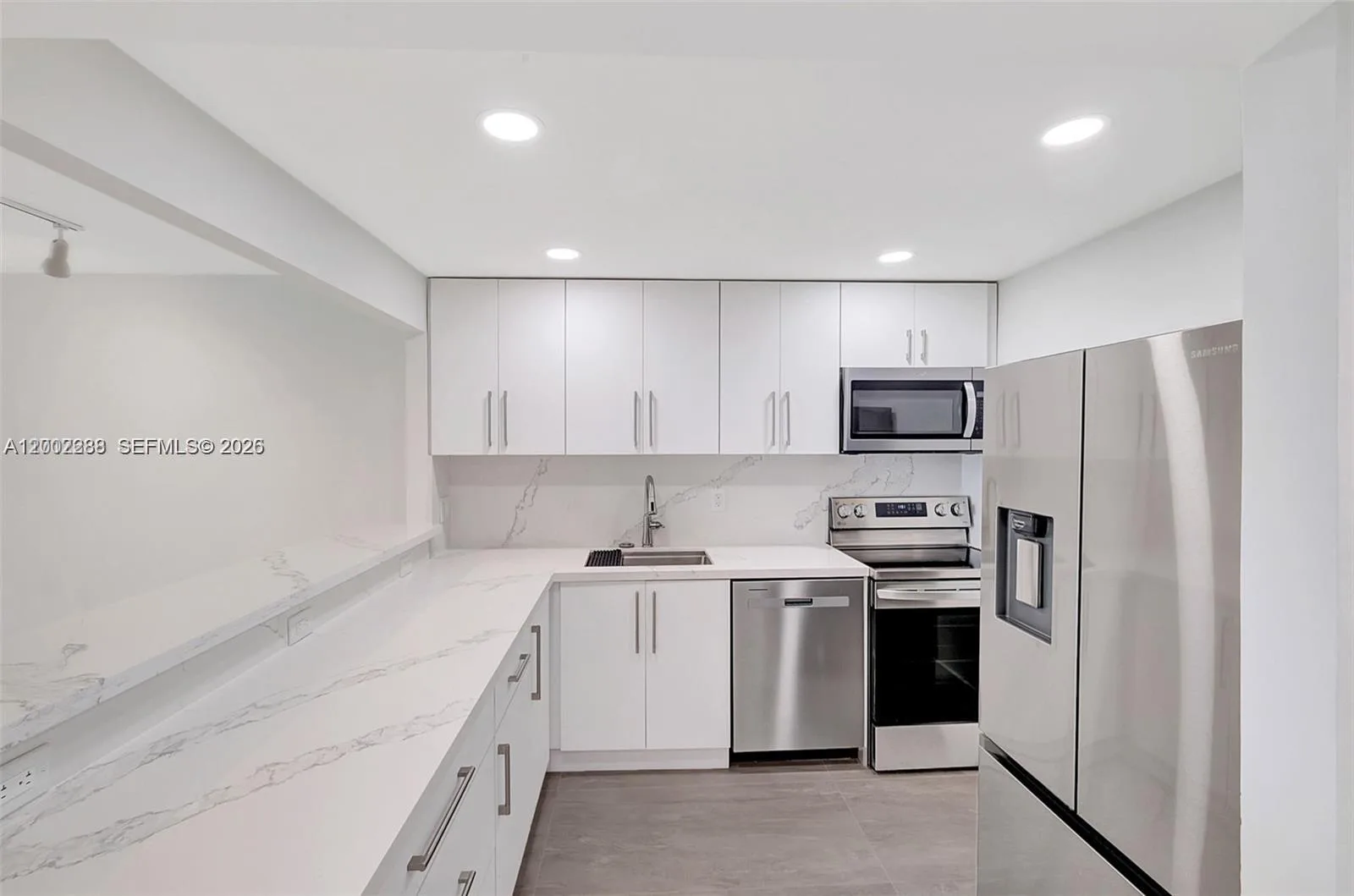 7928 West Dr # 802, North Bay Village, FL 33141 photo 4