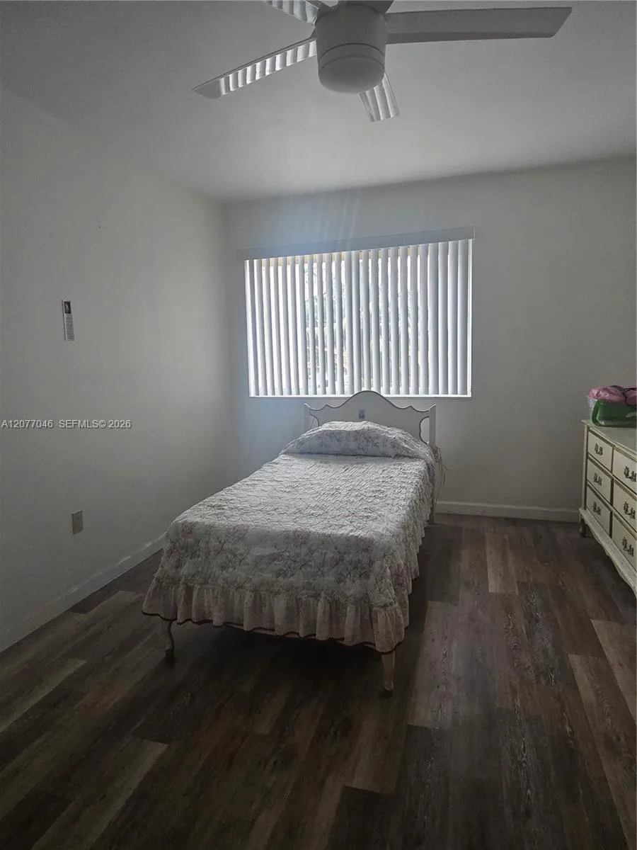 8990 SW 24th St # 226, Miami, FL 33165 photo 4