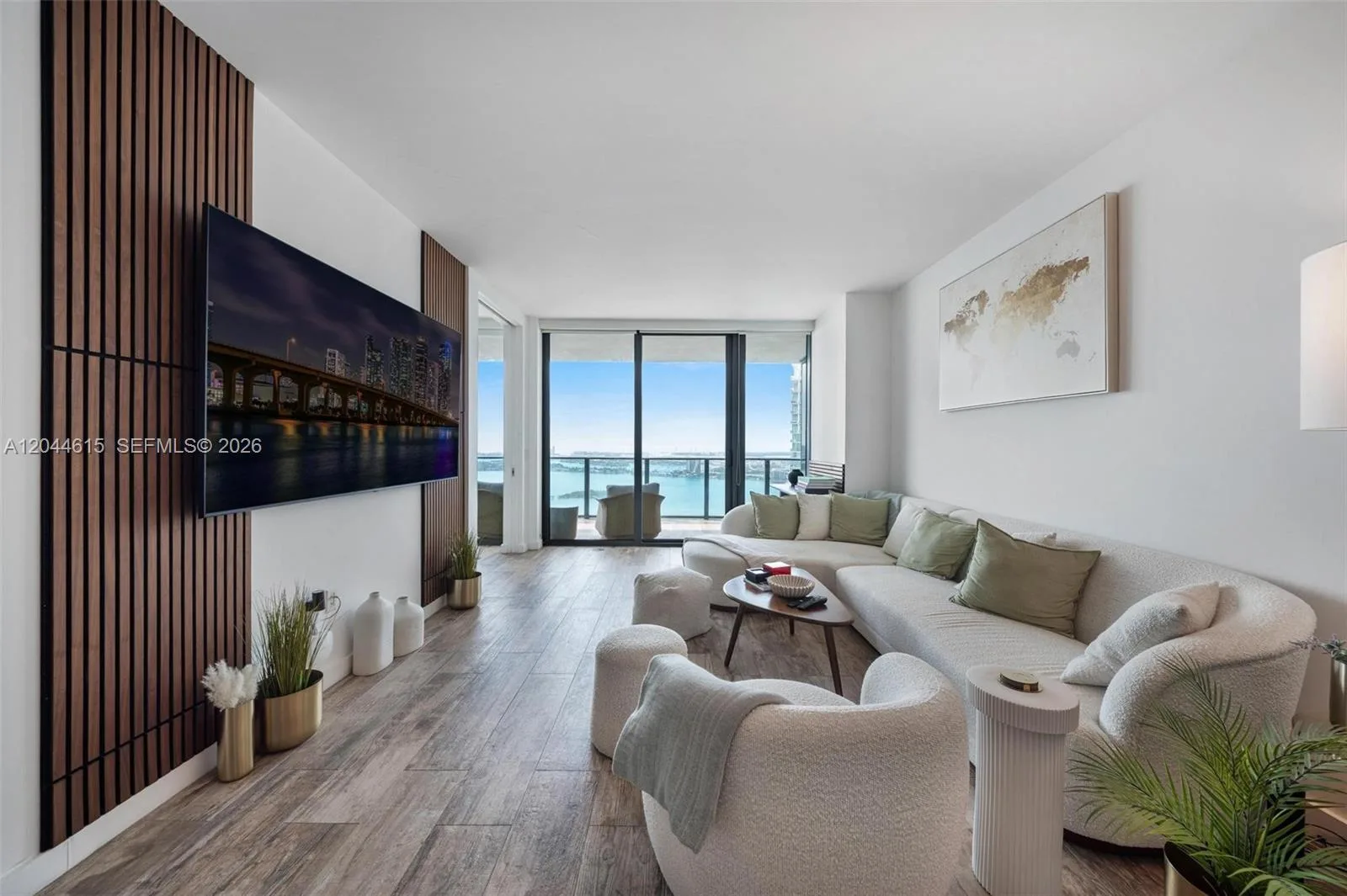 650 NE 32nd St # 4805, Miami, FL 33137 photo 2