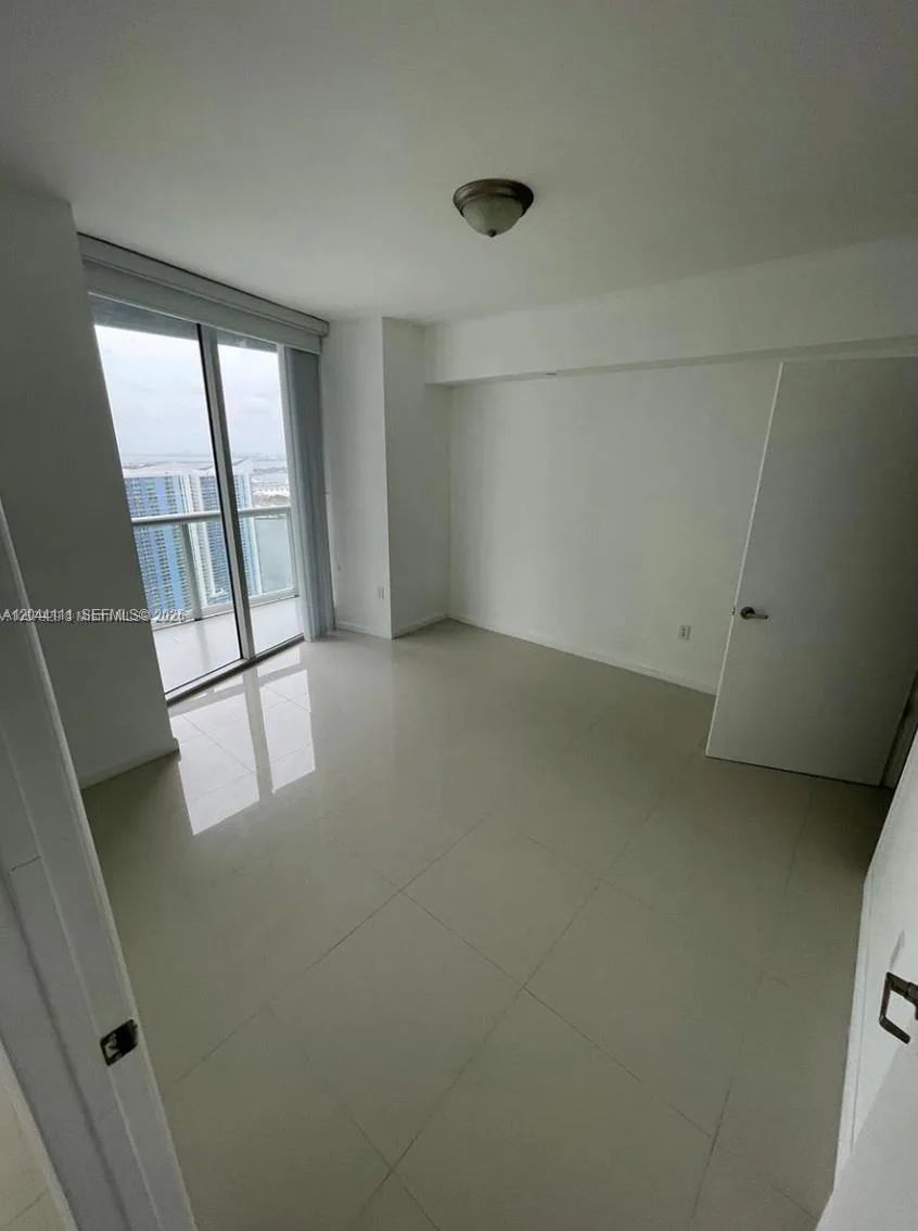 495 Brickell Ave # 4804, Miami, FL 33131 photo 11