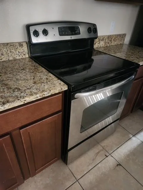 330 Carina Cir # 330, Sanford, FL 32773 photo 2