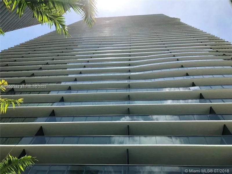 650 NE 32 # 1703, Miami, FL 33137
