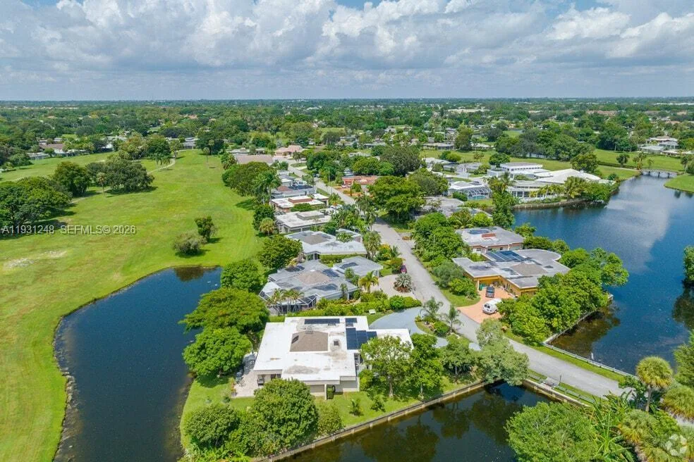 4905 Banyan Lane, Tamarac, FL 33319 photo 8