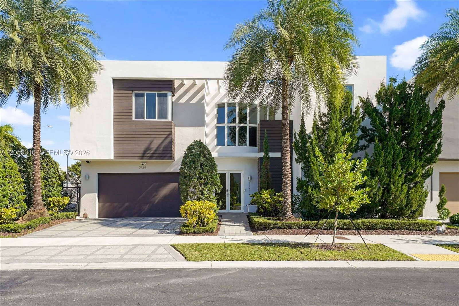 7515 NW 99th Ave, Doral, FL 33178