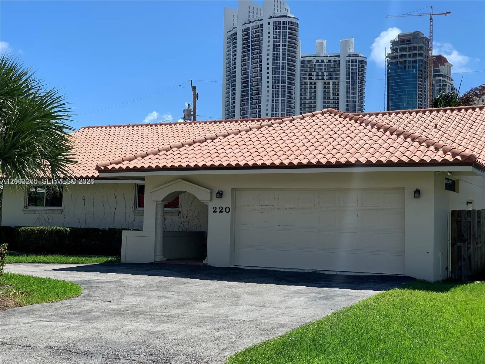 220 187th St, Sunny Isles Beach, FL 33160