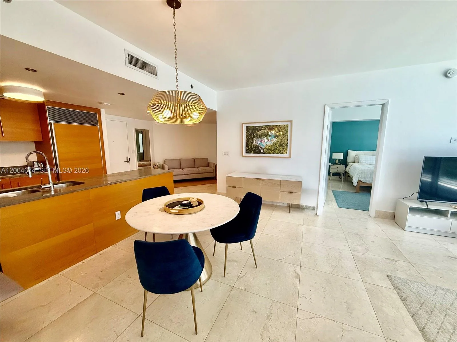 475 Brickell Ave # 1609, Miami, FL 33131