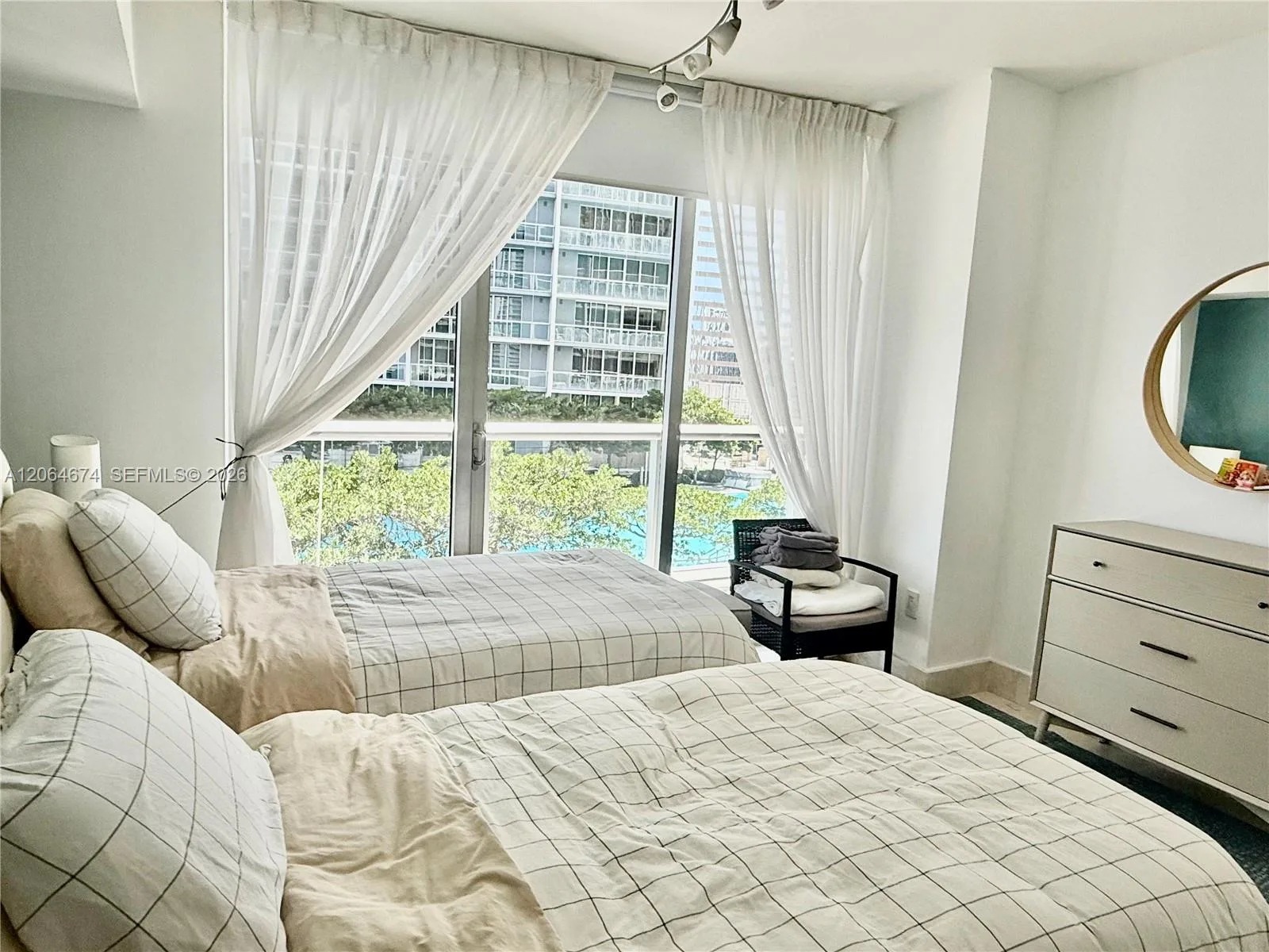 475 Brickell Ave # 1609, Miami, FL 33131 photo 13