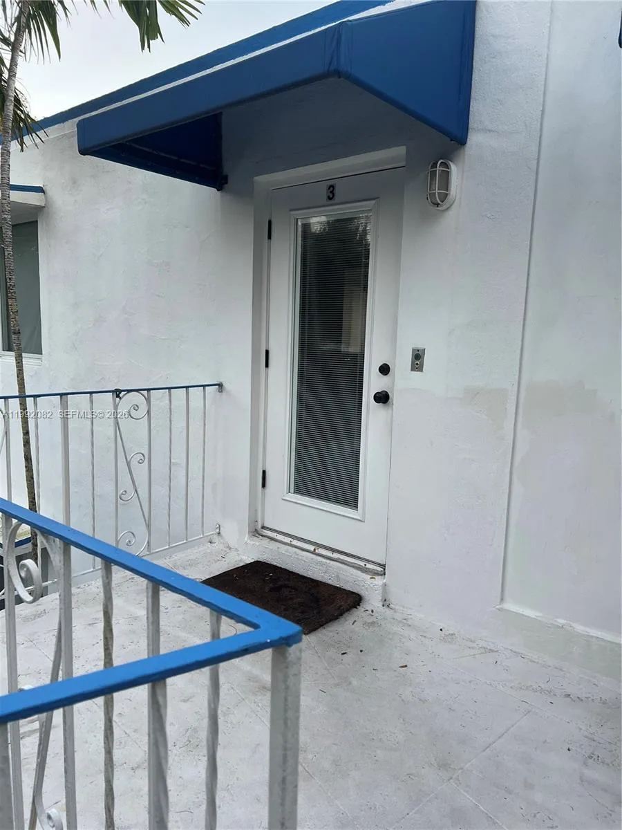 225 SE 16th Ave # 3, Fort Lauderdale, FL 33301 photo 3
