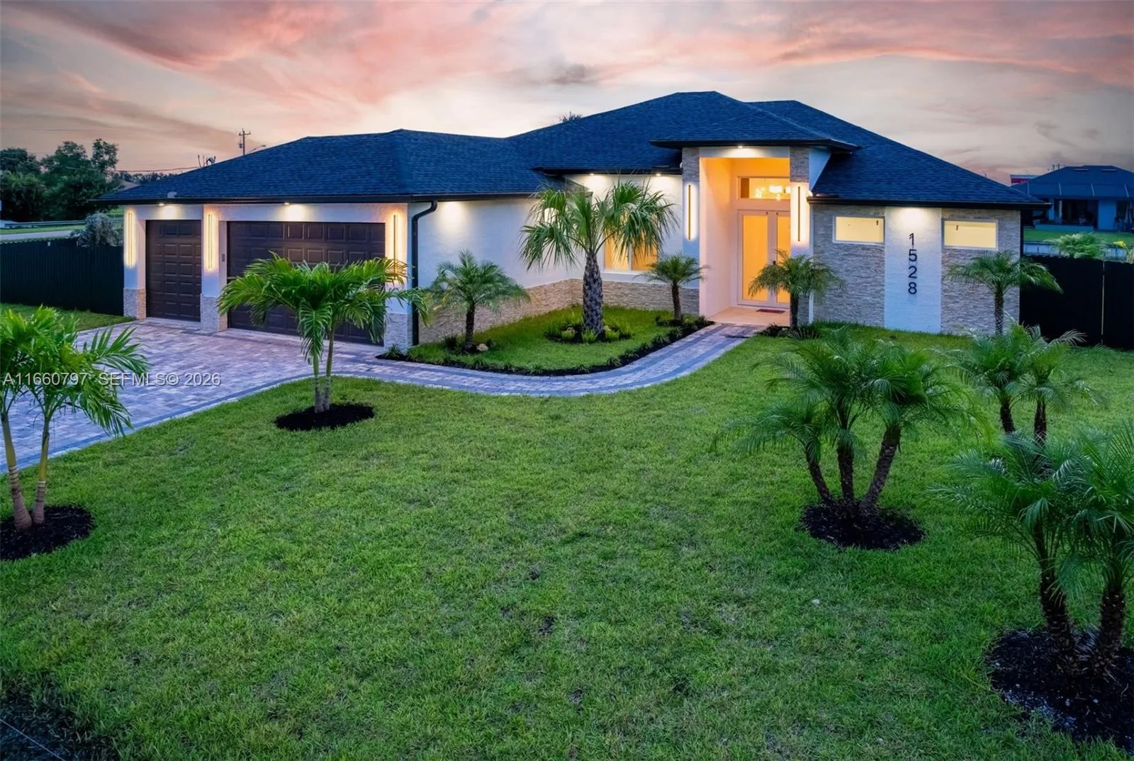 1528 SW 15th Ave, Cape Coral, FL 33991 photo 3