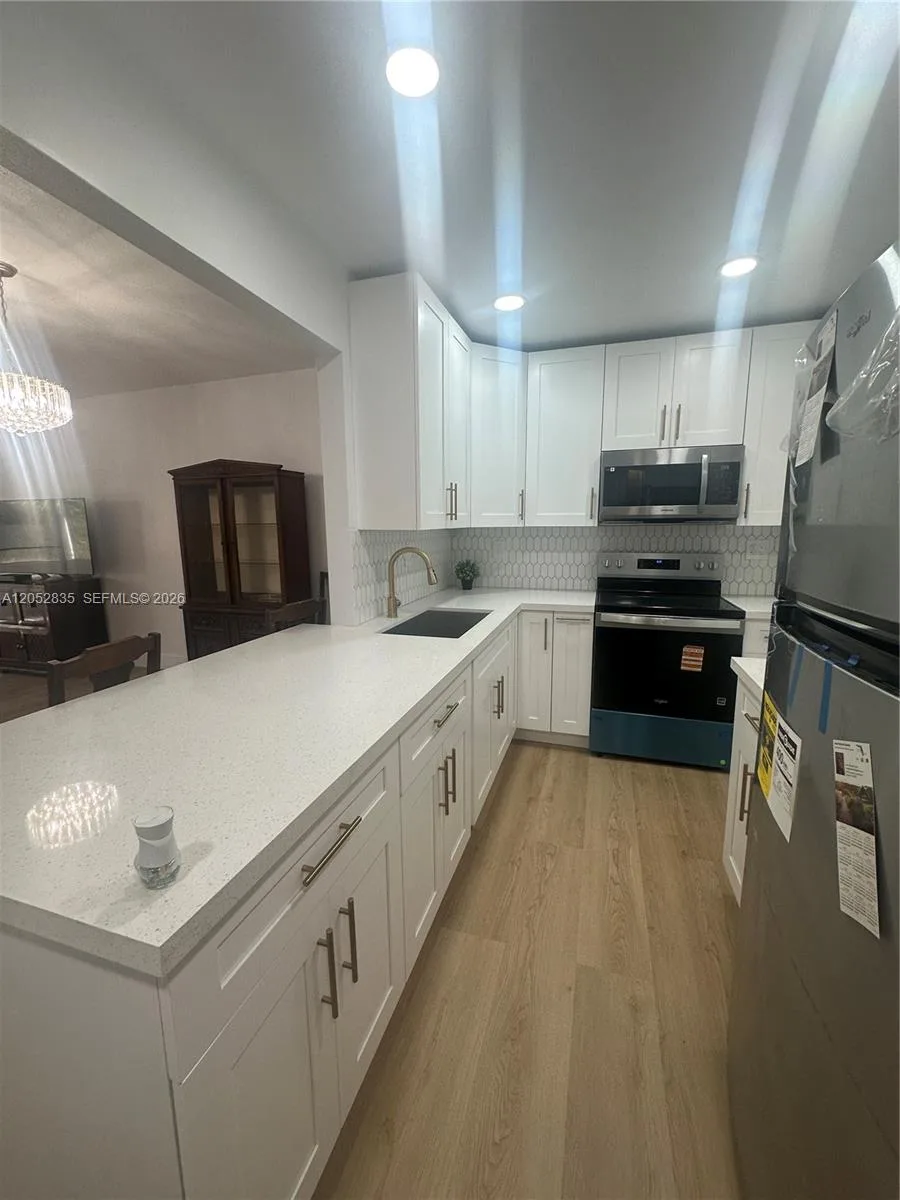 9175 SW 77th Ave # 304, Miami, FL 33156