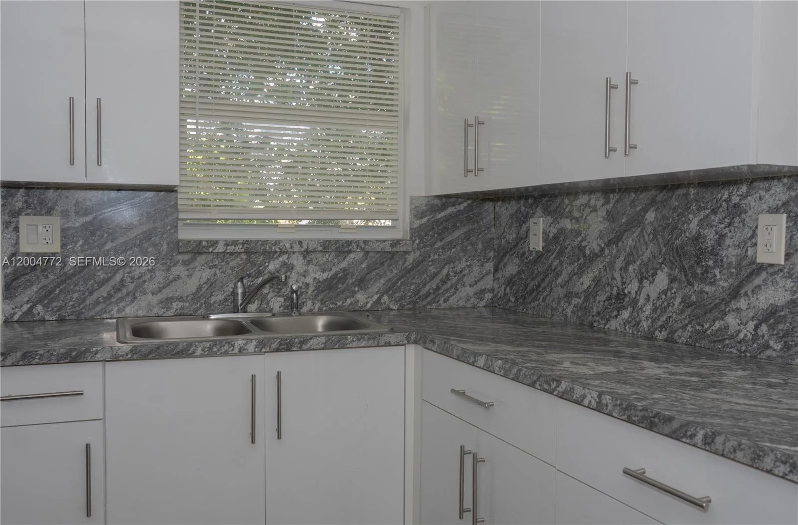3376 NW 49th St, Miami, FL 33142 photo 11