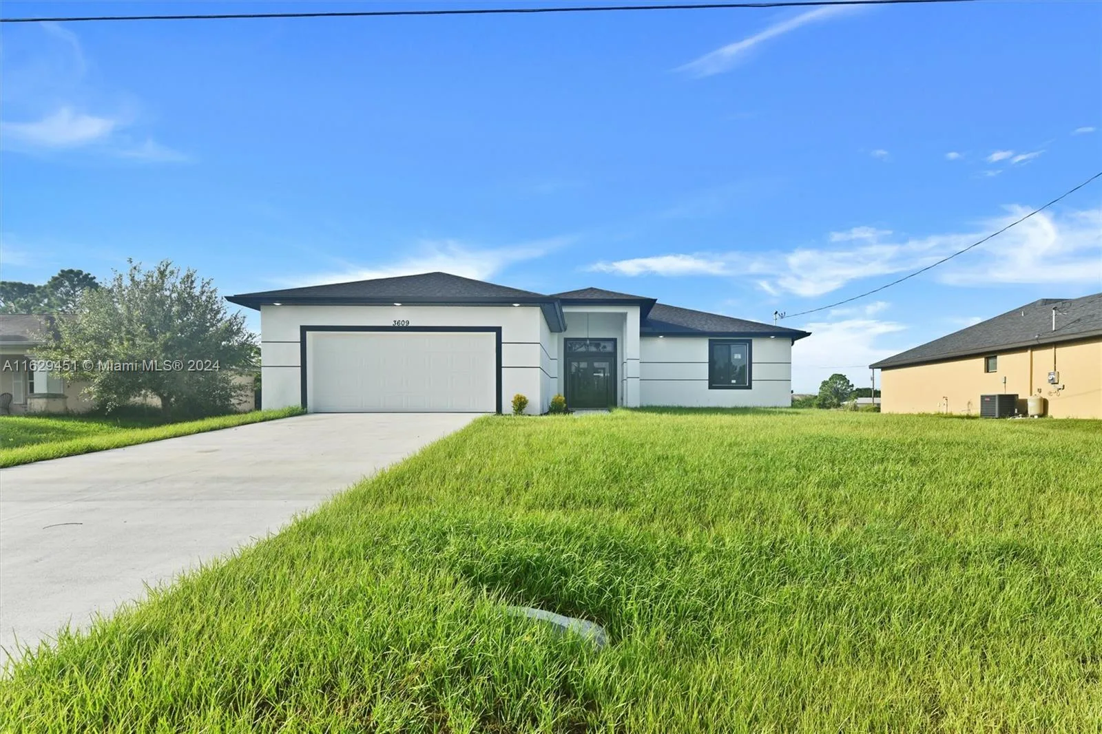 435 Pickford Ave, Lehigh Acres, FL 33974