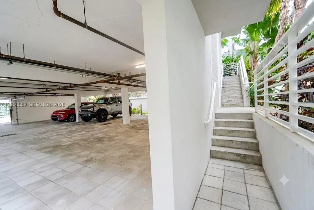 619 Meridian Ave # 4, Miami Beach, FL 33139 photo 3